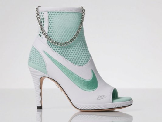 Nike Sneakers With High Heels