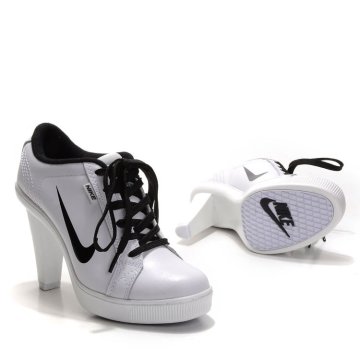Nike White/Black Heel Pumps