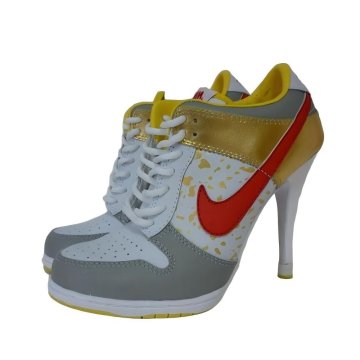 Women's Nike Dunk SB Low Heels